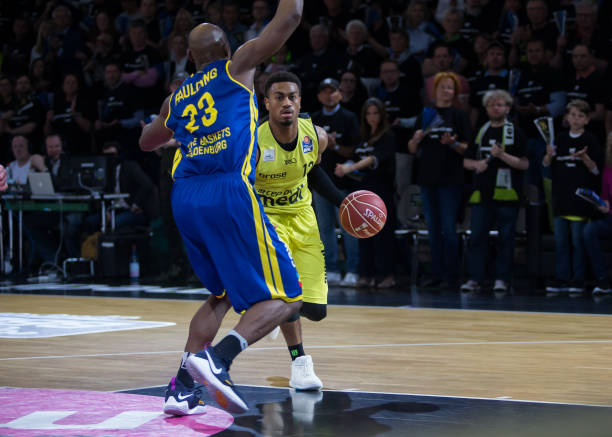 男篮在半场 男篮在半场