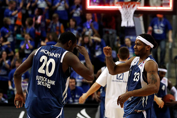 充满希望的 充满希望的