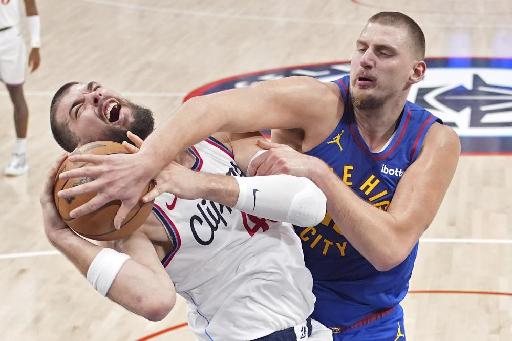 让对方前锋 让对方前锋